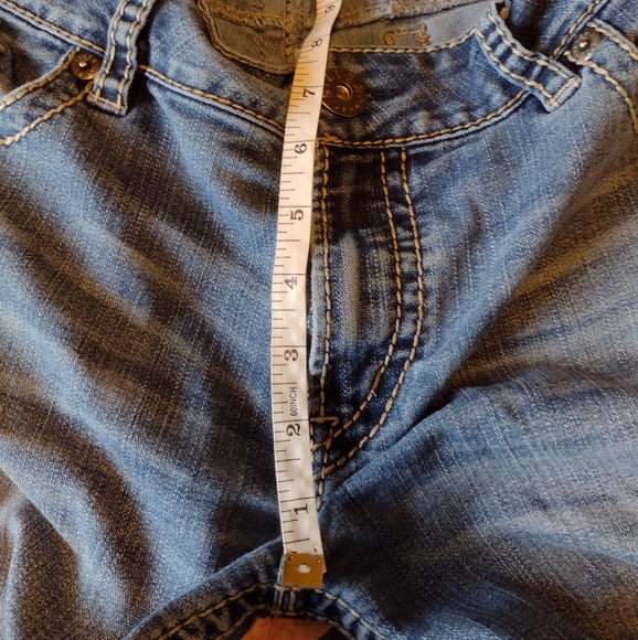 Silver Capris - Picture 5 of 8